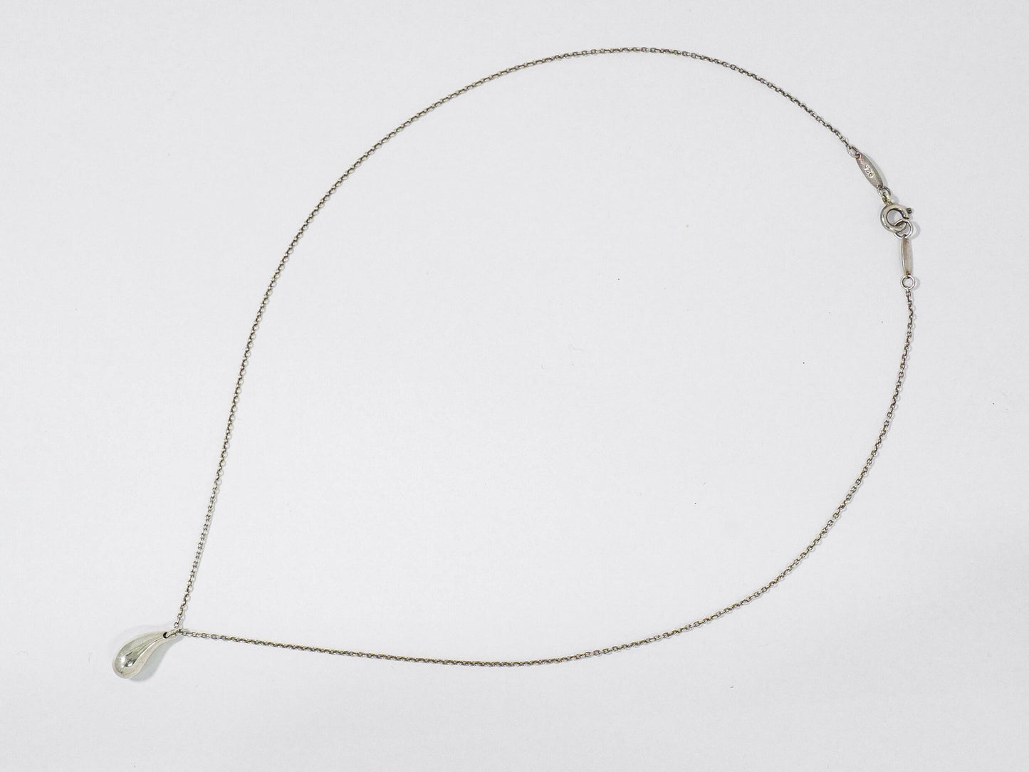 TIFFANY & Co. ティアドロップ 925 ネックレス シルバー
