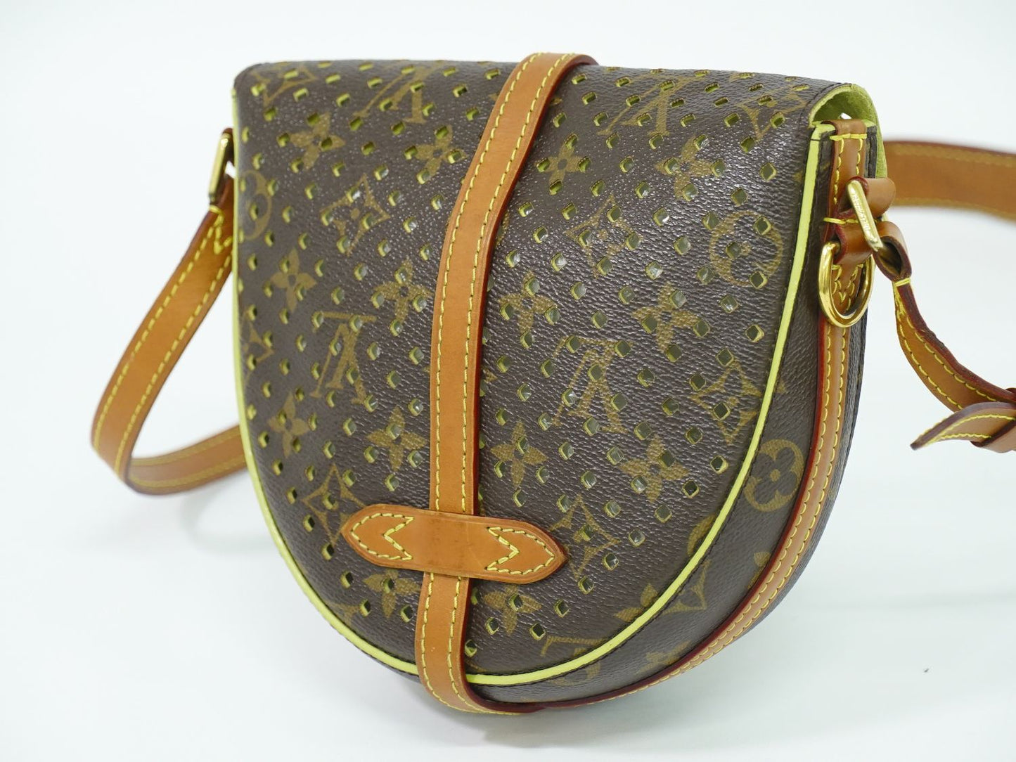 LOUIS VUITTON フロール シャンティ モノグラム ペルフォ ショルダーバッグ M94086