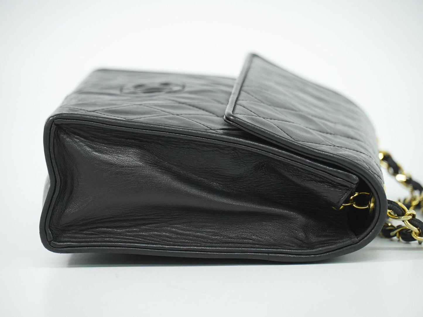 CHANEL ココマーク マトラッセ ショルダーバッグ ブラック