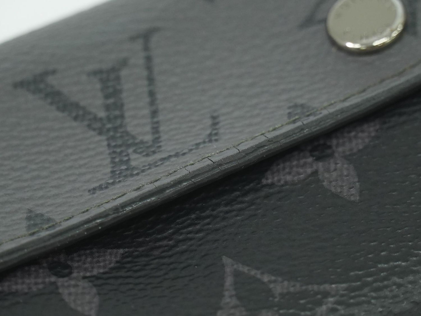 LOUIS VUITTON ディスカバリー モノグラム エクリプス 折財布 M45417