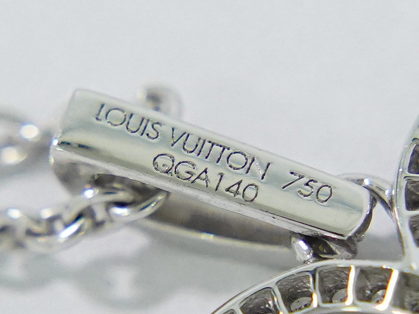 LOUIS VUITTON パンダンティフ クラッカント ダイヤモンド 750 WG ネックレス