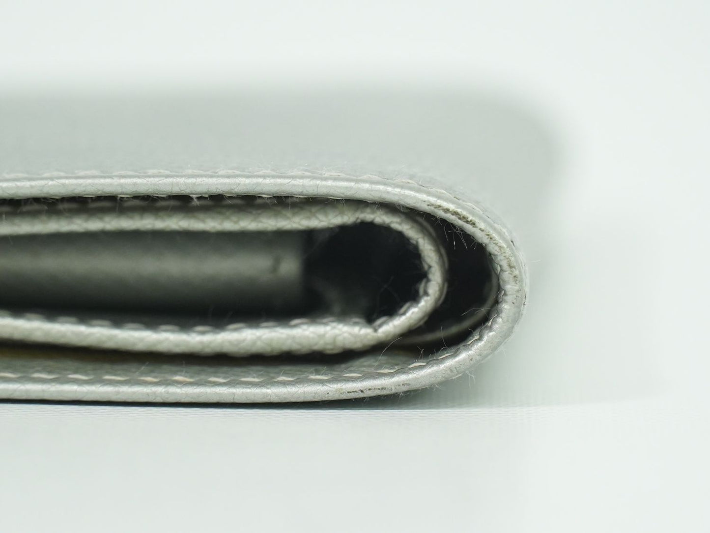 CHANEL ココマーク ココボタン 折財布 シルバー