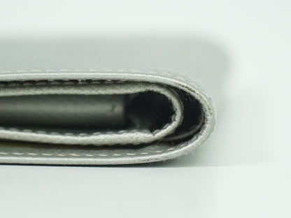 CHANEL ココマーク ココボタン 折財布 シルバー