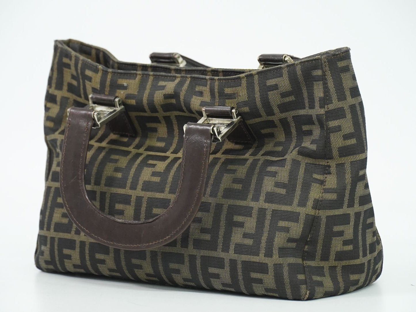 FENDI ズッカ ハンドバッグ ブラウン 26329