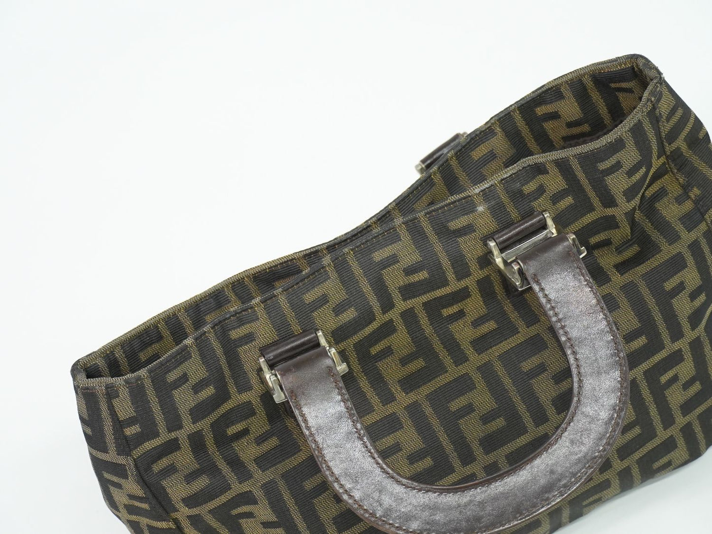 FENDI ズッカ ハンドバッグ ブラウン 26329