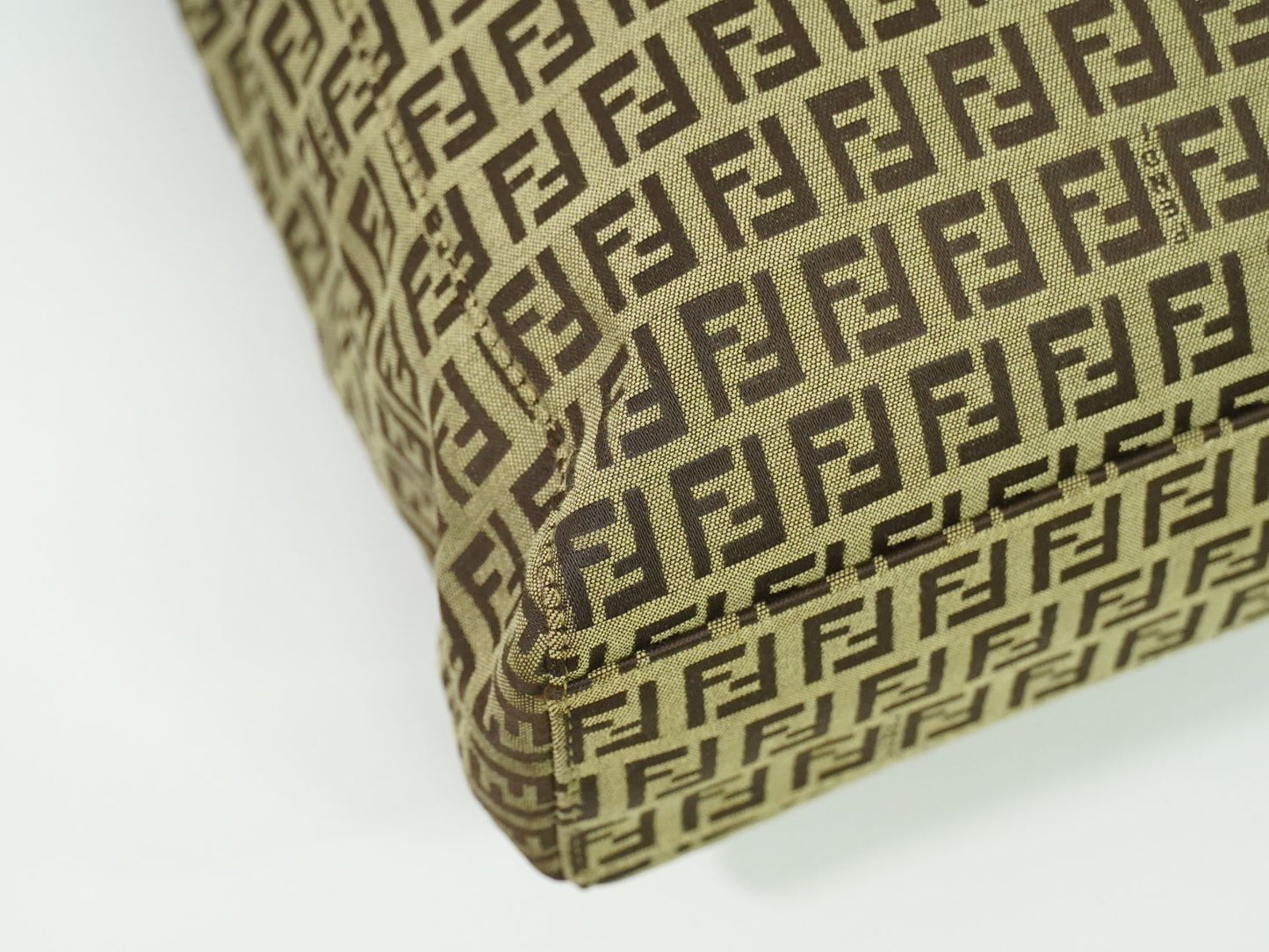 FENDI ズッキーノ トートバッグ ベージュ ブラウン 8BH131