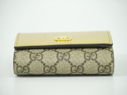 GUCCI GGマーモント 折財布 ベージュ ゴールド 598587