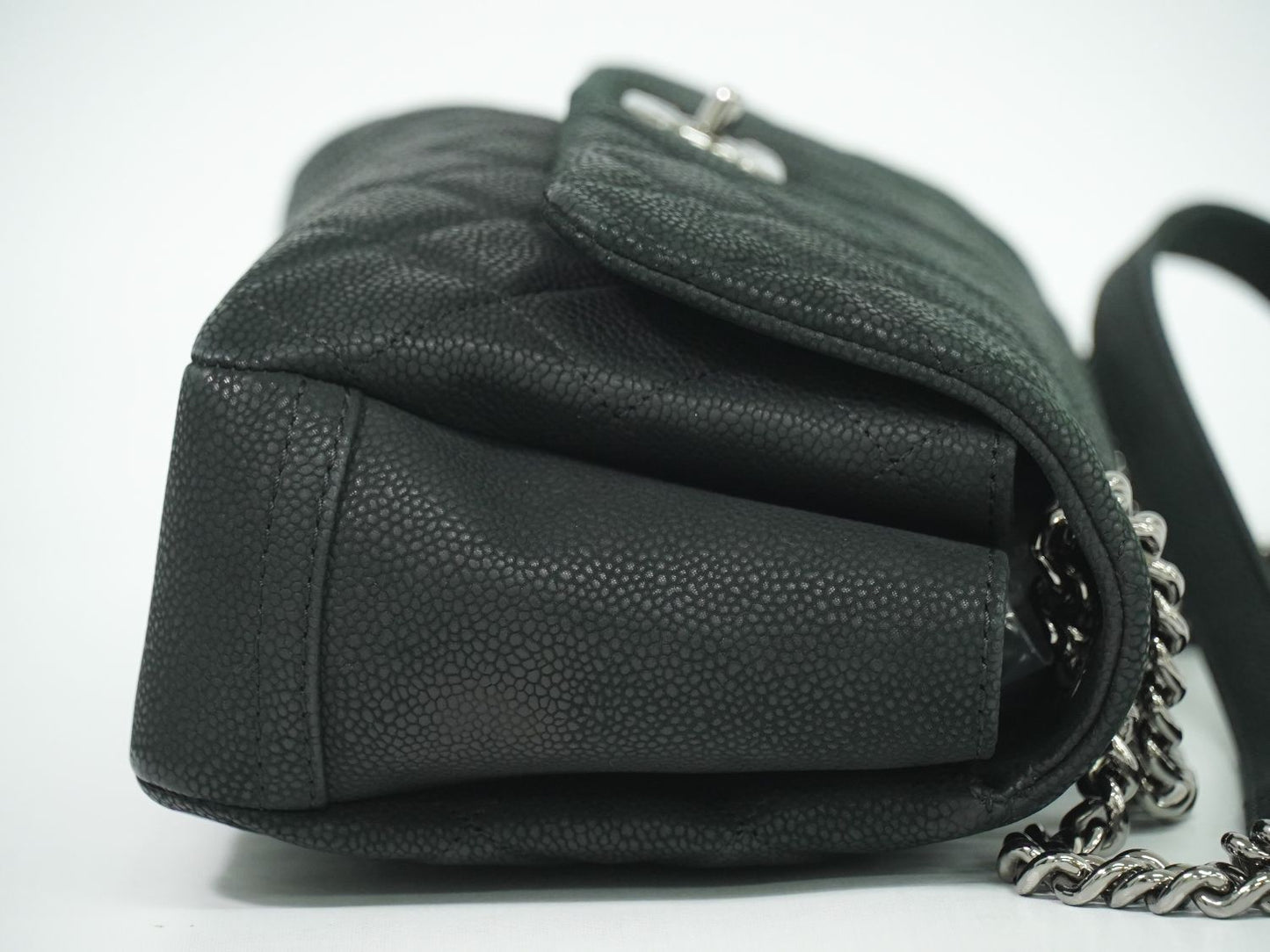 CHANEL マトラッセ ココマーク ショルダーバッグ ブラック