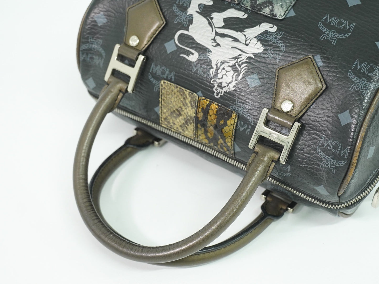 MCM ヴィセトス ミュンヘンライオン ミニボストンバッグ ブラック マルチカラー