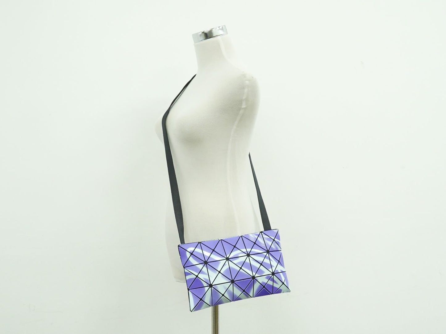 BAOBAO ISSEY MIYAKE ショルダーバッグ パープル ライトブルー ブラック BB91-AG841-71