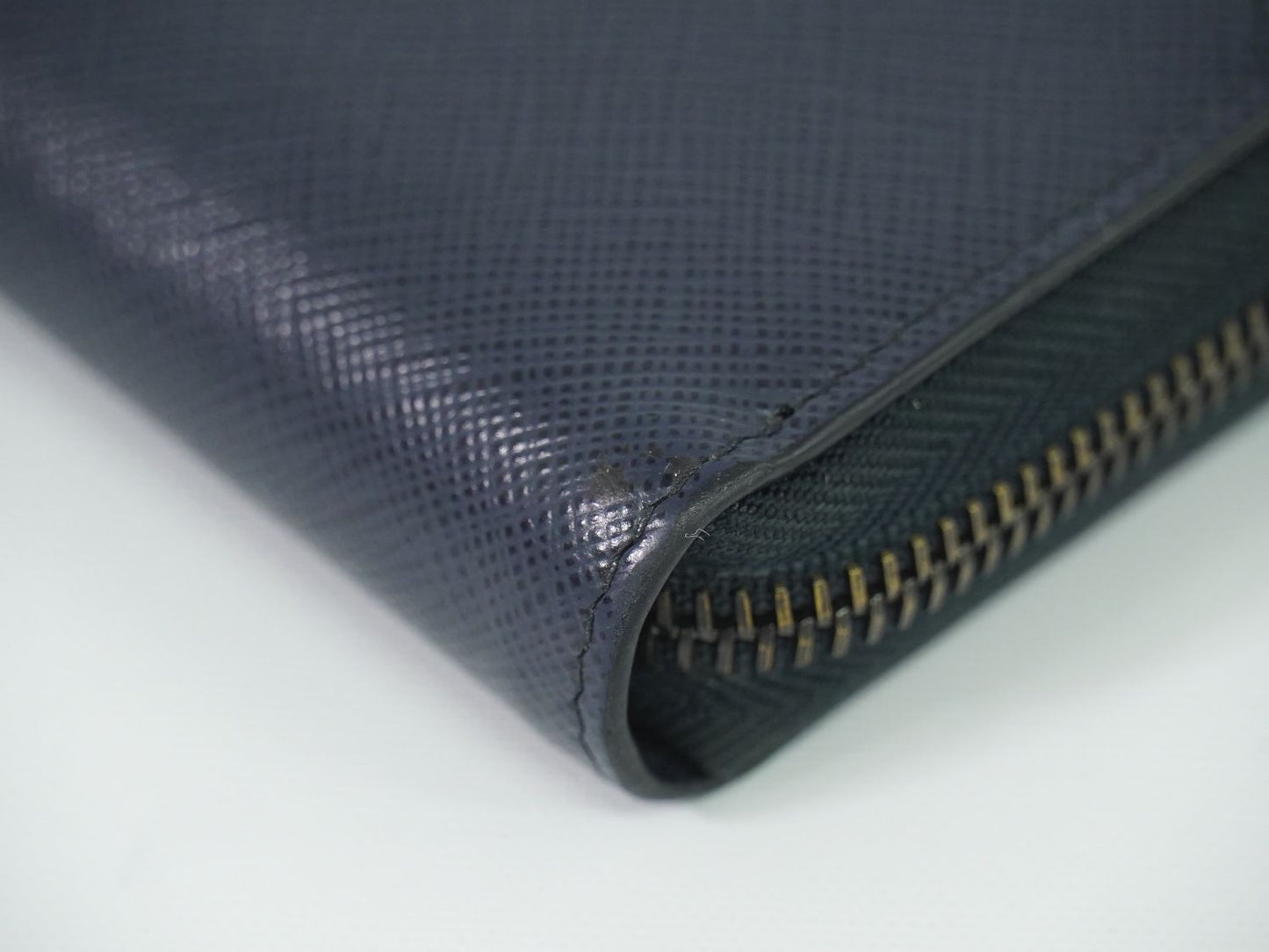 PRADA サフィアーノ レザー 長財布 ネイビー