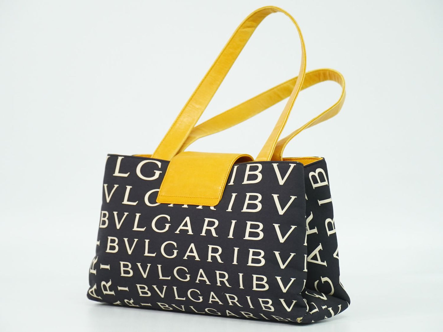 BVLGARI ロゴマニア ショルダーバッグ ブラック オレンジ