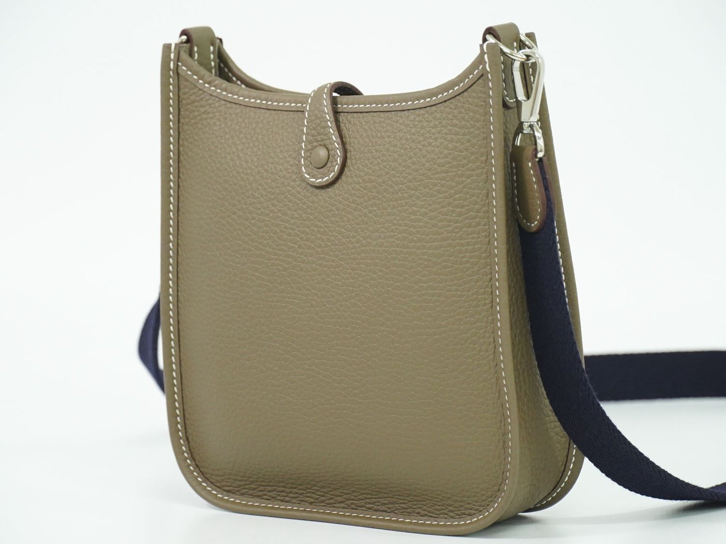 HERMES エヴリン TPM トリヨンクレマンス レザー ショルダーバッグ B刻 エトゥープ
