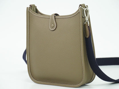 HERMES エヴリン TPM トリヨンクレマンス レザー ショルダーバッグ B刻 エトゥープ
