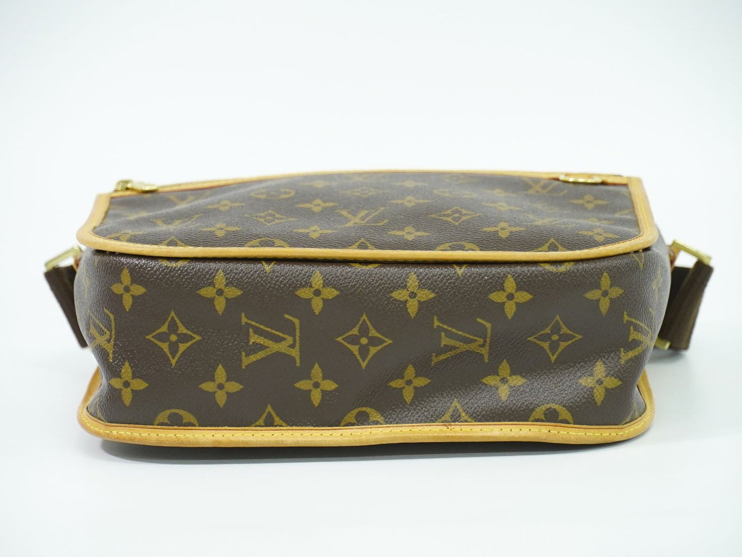 LOUIS VUITTON メッセンジャー ボスフォール PM モノグラム ショルダーバッグ M40106