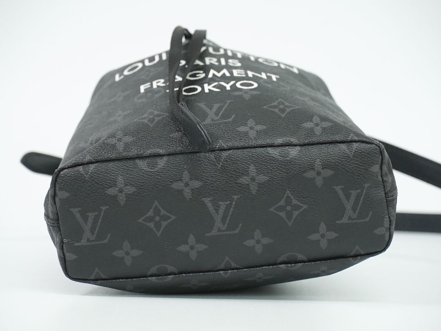 LOUIS VUITTON LV × フラグメント FRAGMENT ナノバッグ モノグラム エクリプス ショルダーバッグ M43418
