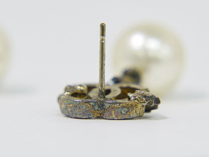 CHANEL ココマーク フェイクパール ピアス GP ホワイト