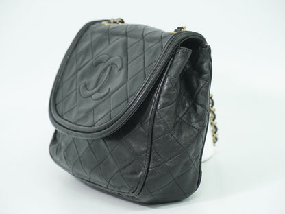 CHANEL ココマーク マトラッセ ショルダーバッグ ブラック