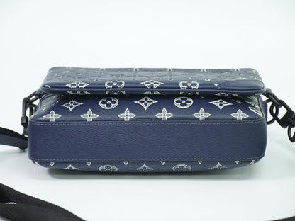 LOUIS VUITTON トリオ メッセンジャー モノグラム シャドウ ショルダーバッグ インクブルー ホワイト M24753