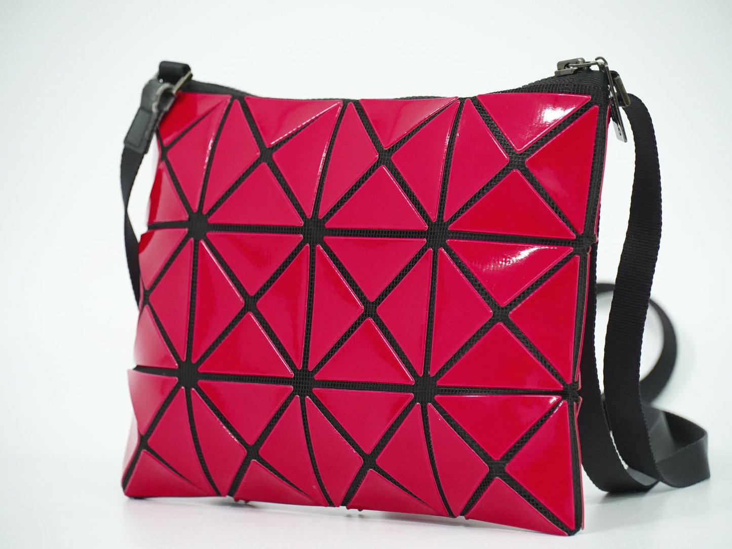 BAOBAO ISSEY MIYAKE ルーセント ショルダーバッグ ピンク系