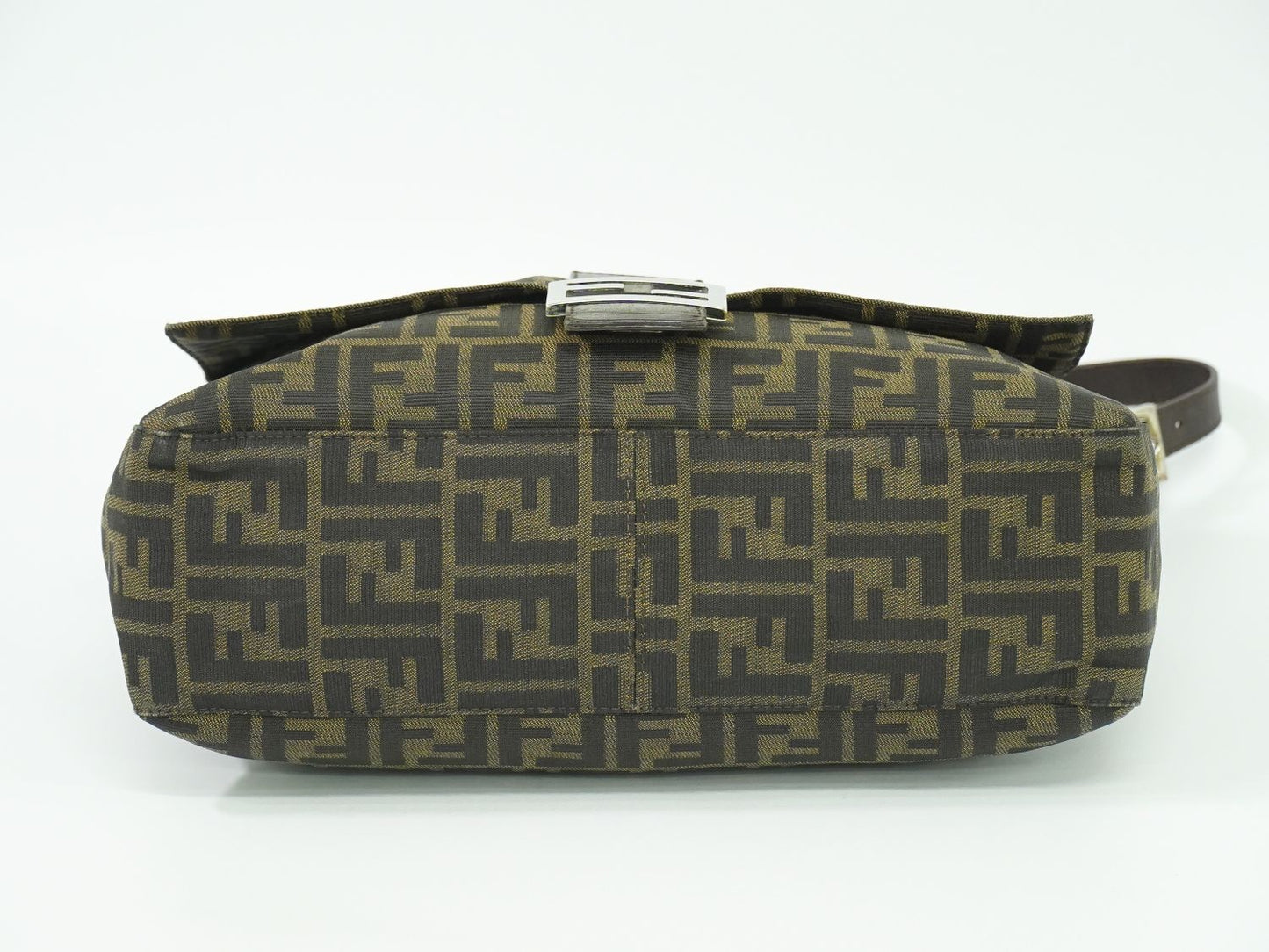 FENDI ズッカ ショルダーバッグ ブラウン 264250