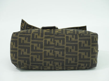 FENDI ズッカ マンマバケット ショルダーバッグ ブラウン