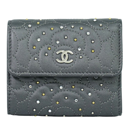 CHANEL カメリア ラインストーン 折財布 ダークグレー