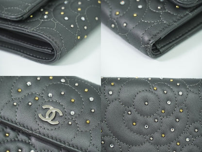 CHANEL カメリア ラインストーン 折財布 ダークグレー