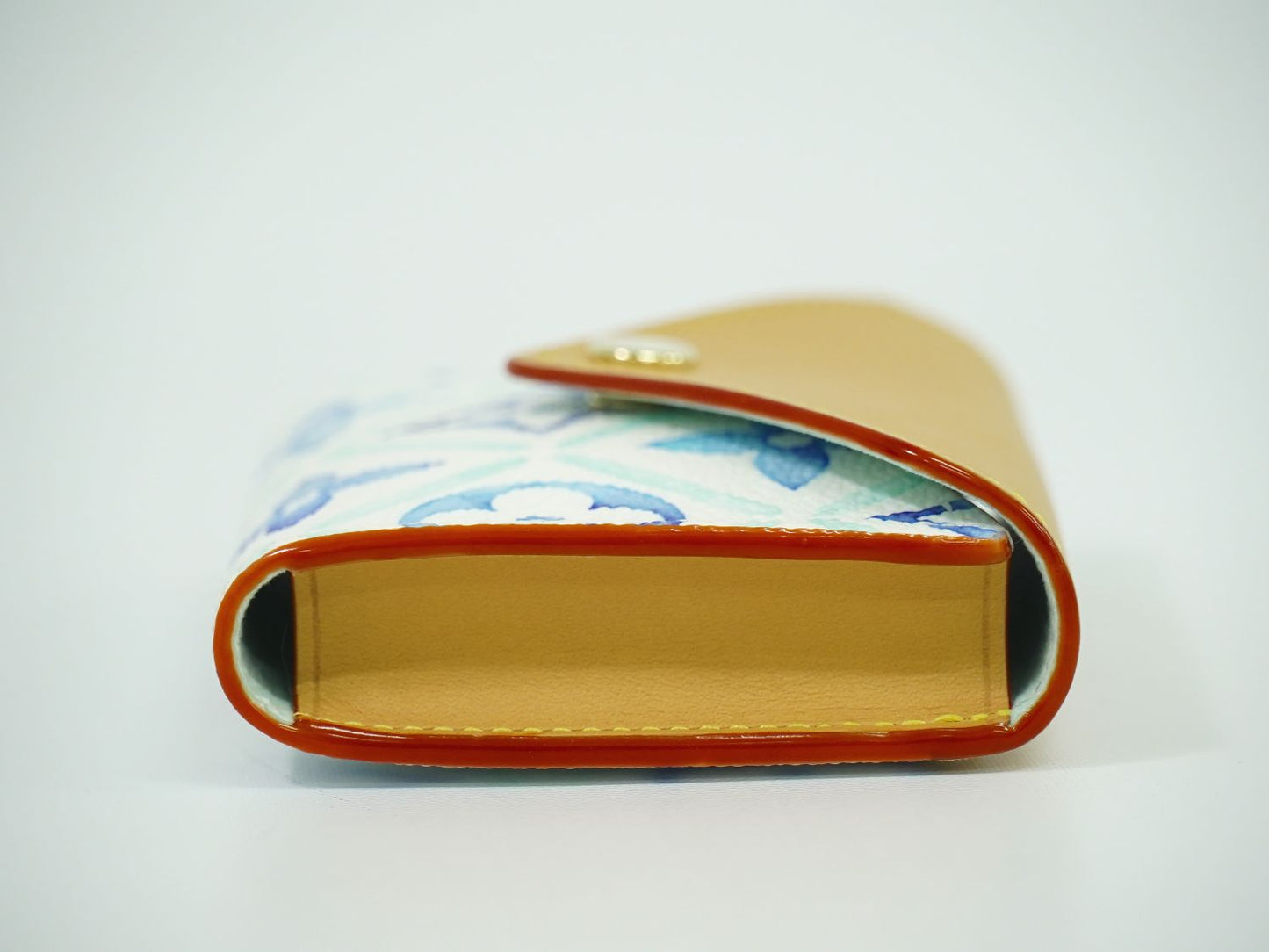 LOUIS VUITTON バイ ザ プール モノグラム タイル トランプケース ラグーン ブルー ホワイト GI1100