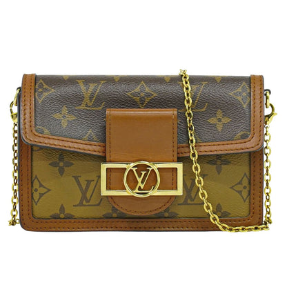 LOUIS VUITTON ポルトフォイユ ドーフィーヌ モノグラム リバース ショルダーウォレット M68746
