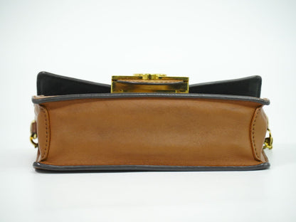 LOUIS VUITTON ポルトフォイユ ドーフィーヌ モノグラム リバース ショルダーウォレット M68746