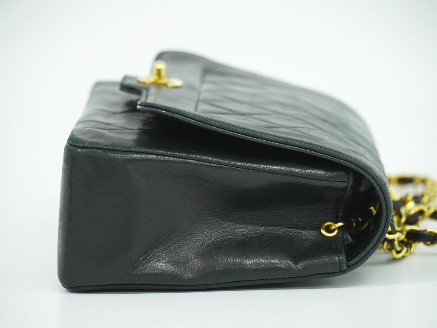 CHANEL ココマーク マトラッセ ショルダーバッグ ブラック