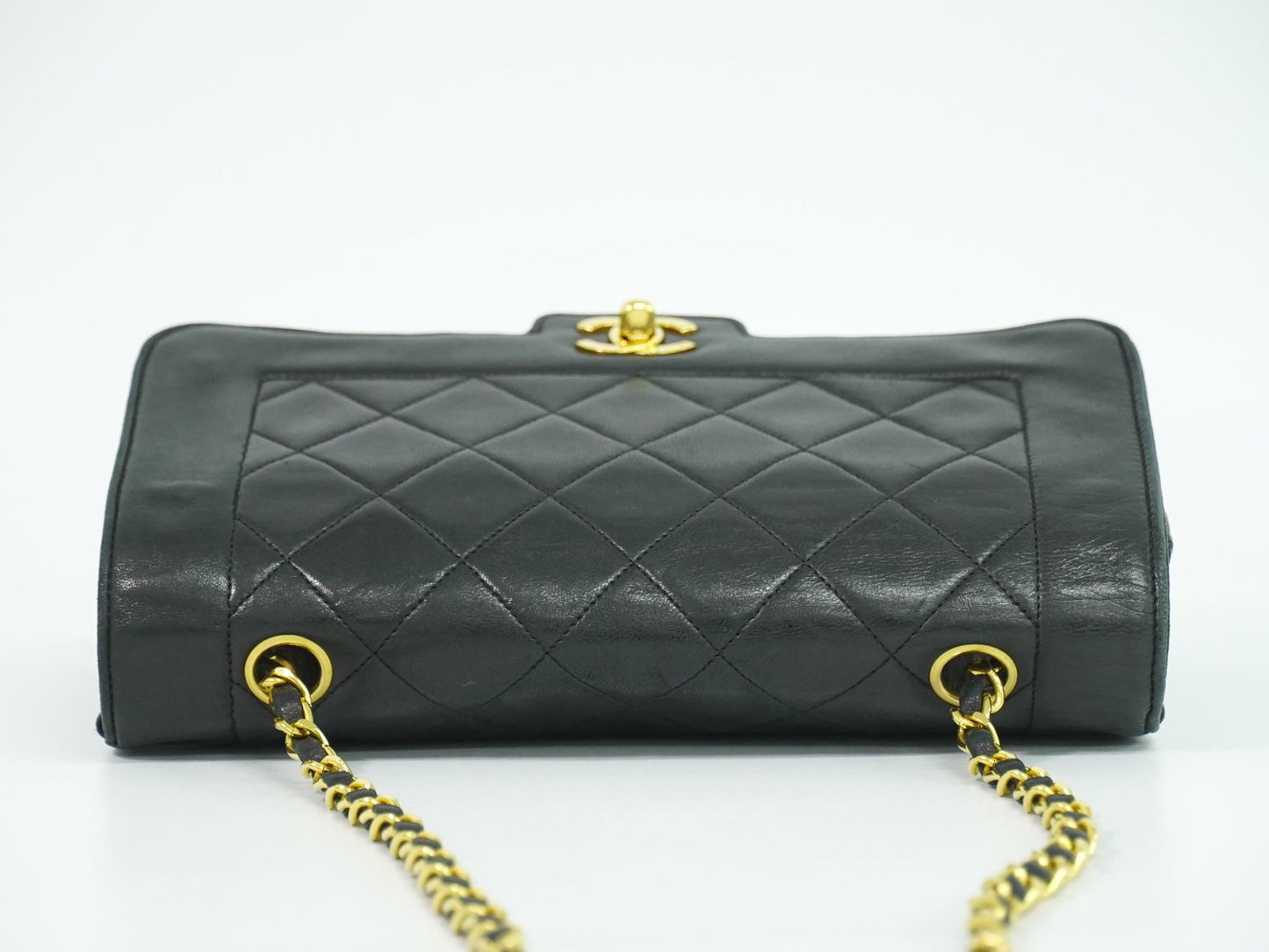 CHANEL ココマーク マトラッセ ショルダーバッグ ブラック