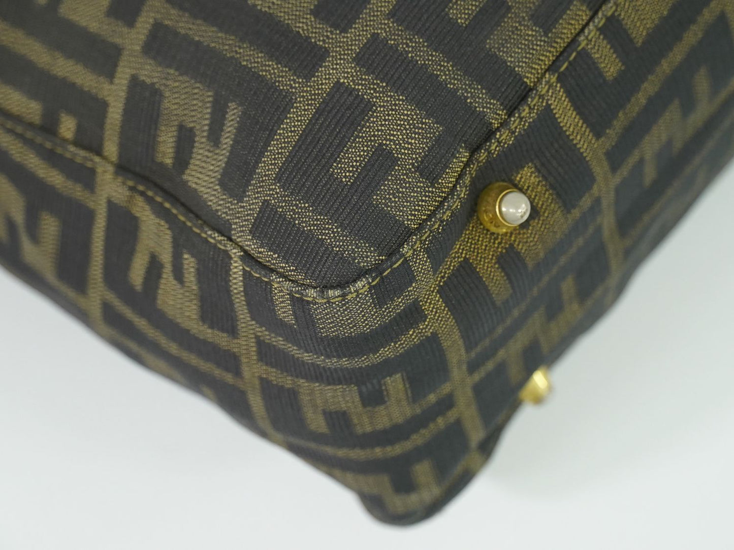 FENDI ズッカ ハンドバッグ ブラウン