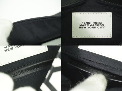 FENDI × MARC JACOBS バゲット フォンポーチ 2WAY ショルダーバッグ ホワイト ブラック 7AS142