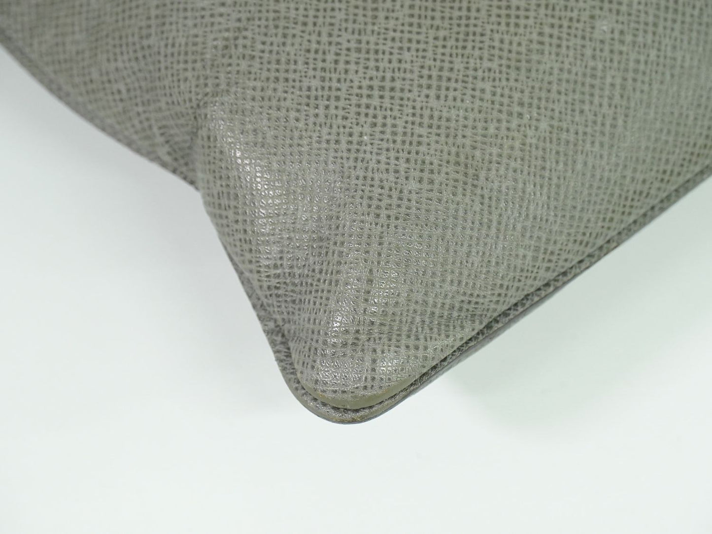 LOUIS VUITTON サシャ タイガ レザー ショルダーバッグ グラシエ M32630