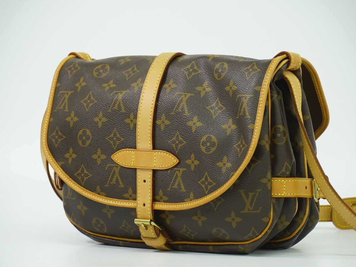 LOUIS VUITTON ソミュール 30 モノグラム ショルダーバッグ ブラウン M42256