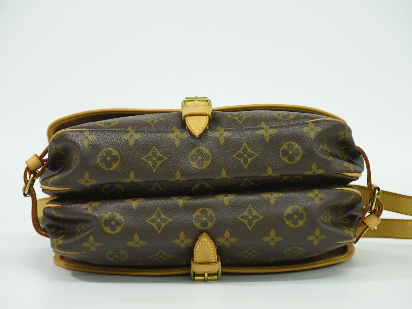 LOUIS VUITTON ソミュール 30 モノグラム ショルダーバッグ ブラウン M42256
