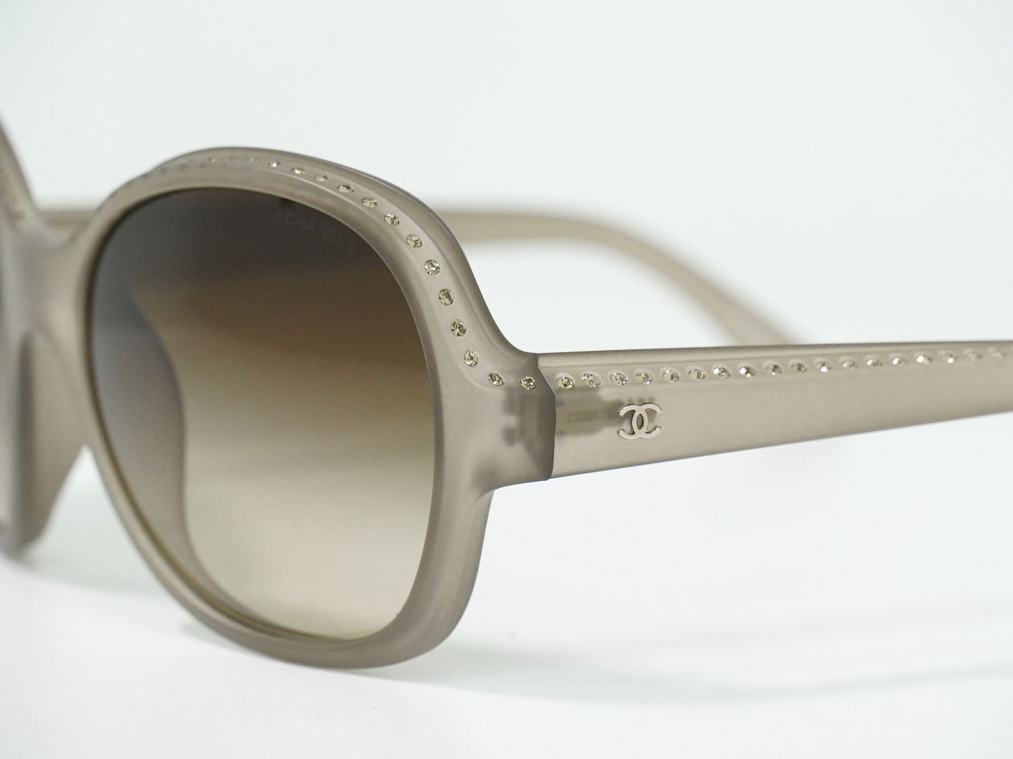 CHANEL ココマーク ラインストーン サングラス グレー