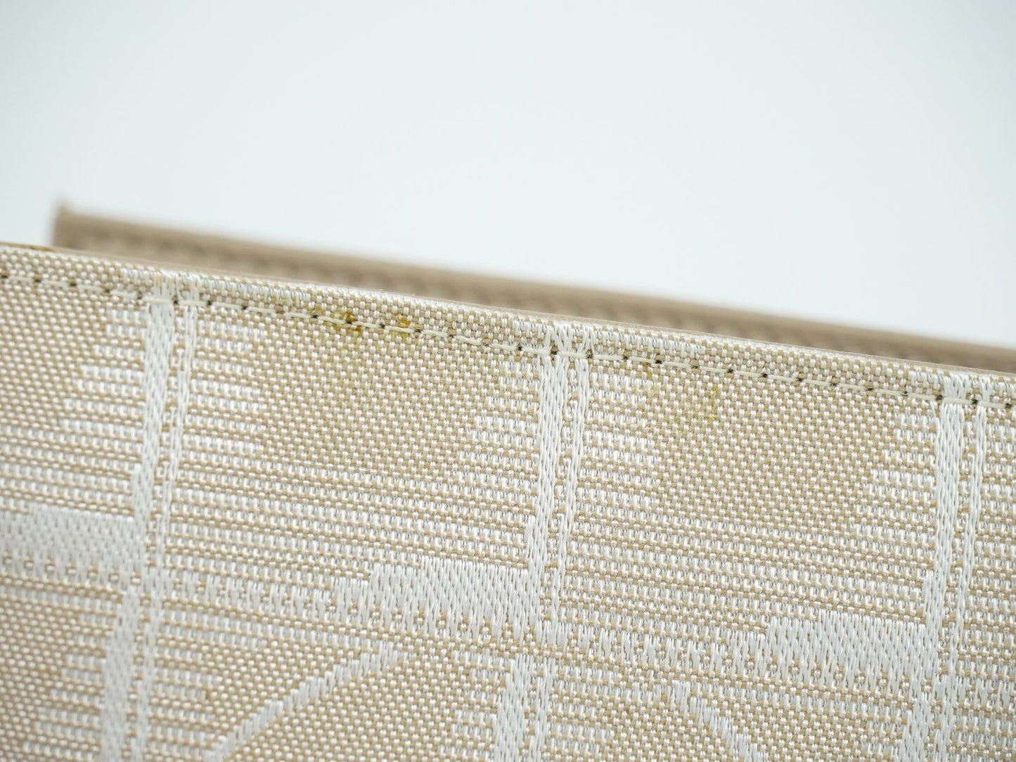 CHANEL ココマーク ニュートラベルライン 折財布 ベージュ