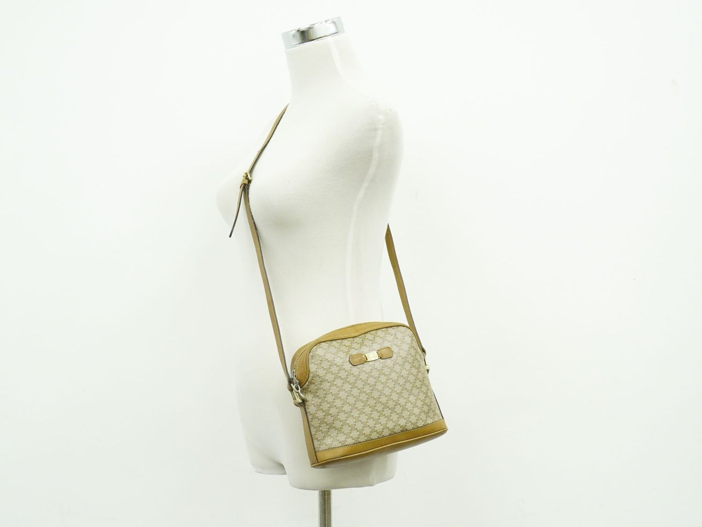 CELINE マカダム ショルダーバッグ ベージュ