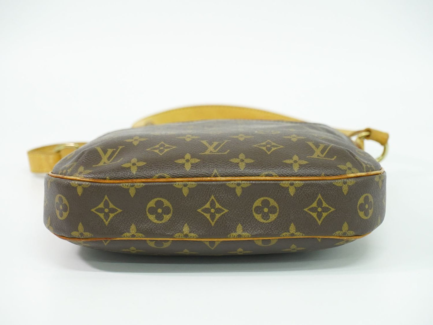 LOUIS VUITTON オデオン PM モノグラム ショルダーバッグ M56390