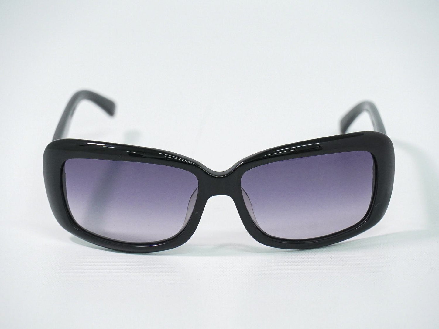LOEWE プラスチック サングラス ブラック SLW667G
