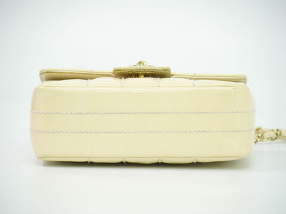 CHANEL ココマーク チョコバー ショルダーバッグ ベージュ