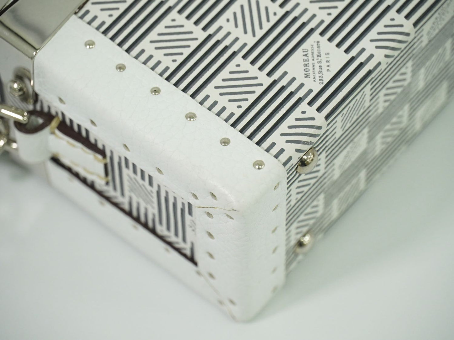 MOREAU PARIS ヴィクトリア ミニ トランク ショルダーバッグ ホワイト グレー ブラック