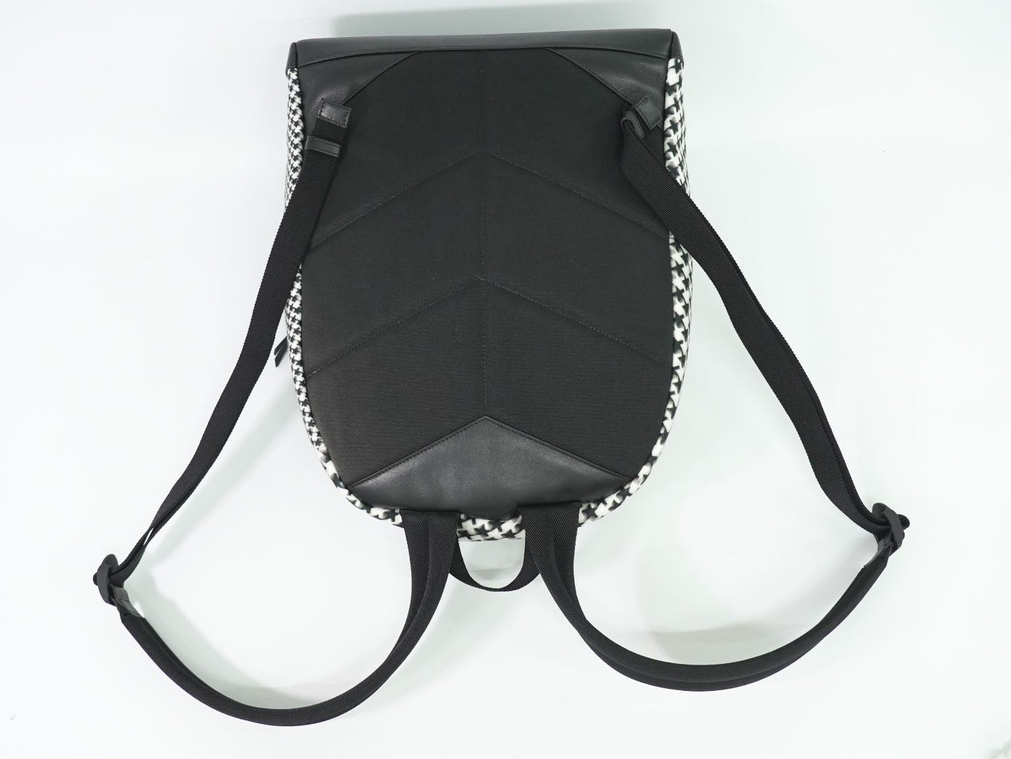 JIMMY CHOO ウィルマー ハウンドトゥース リュックサック ブラック ホワイト