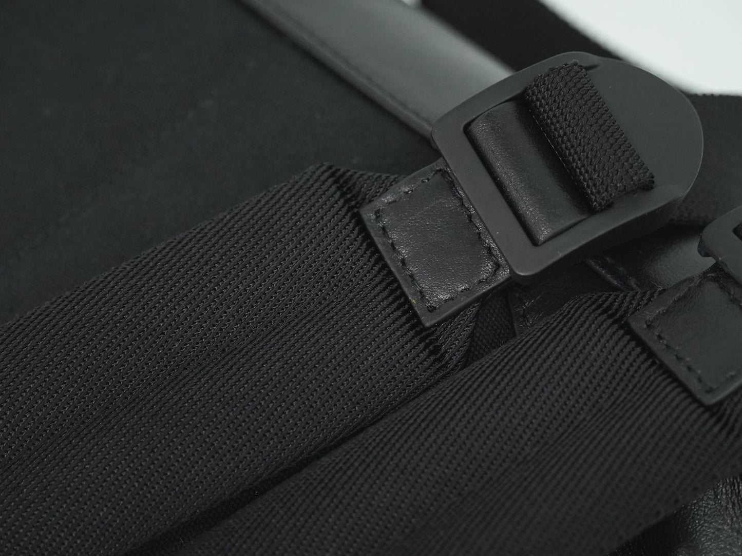 JIMMY CHOO ウィルマー ハウンドトゥース リュックサック ブラック ホワイト