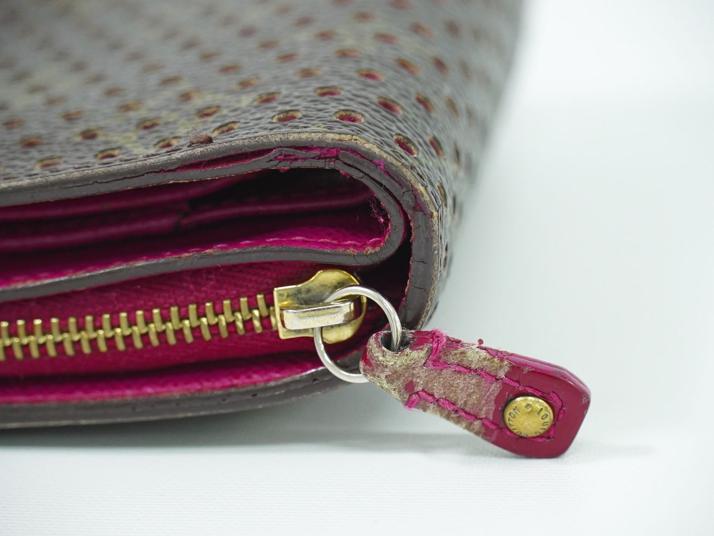 LOUIS VUITTON コンパクトジップ モノグラム ペルフォ 折財布 M95188