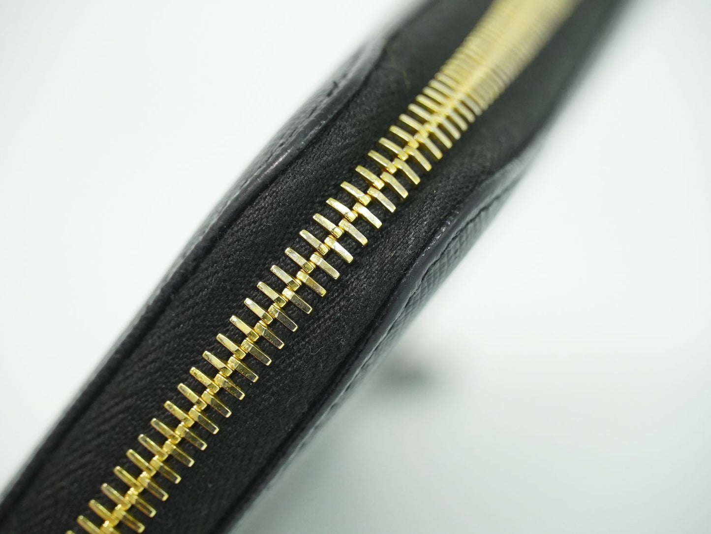 PRADA サフィアーノ レザー 長財布 ブラック