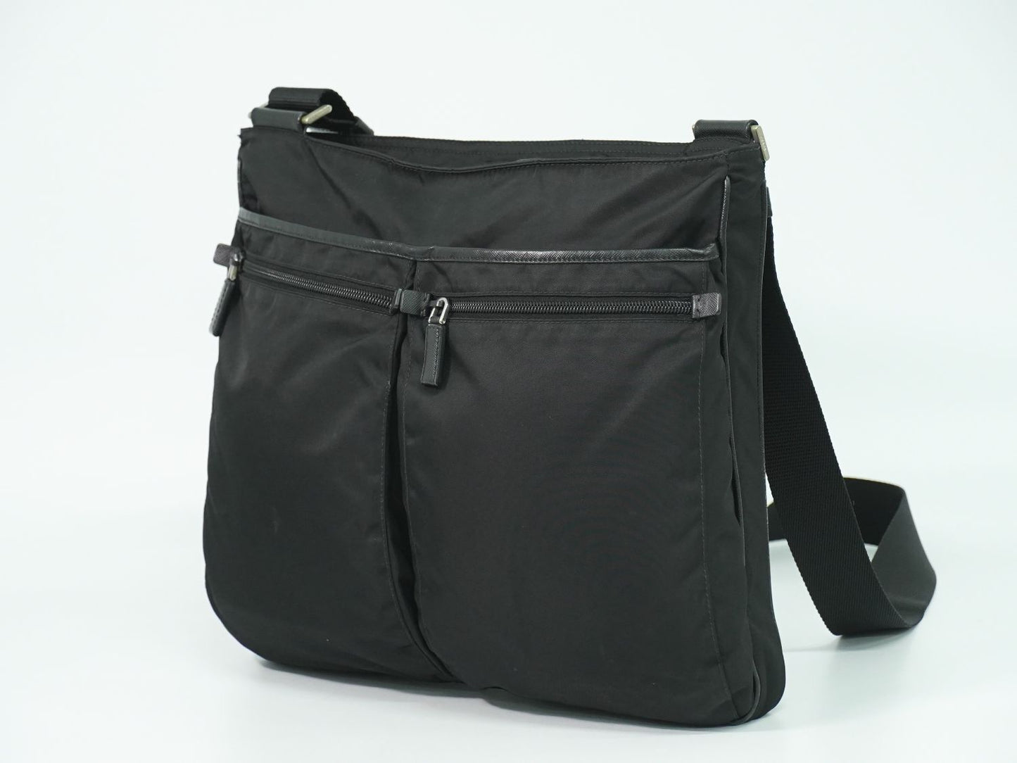 PRADA テスート ショルダーバッグ ブラック VA0220